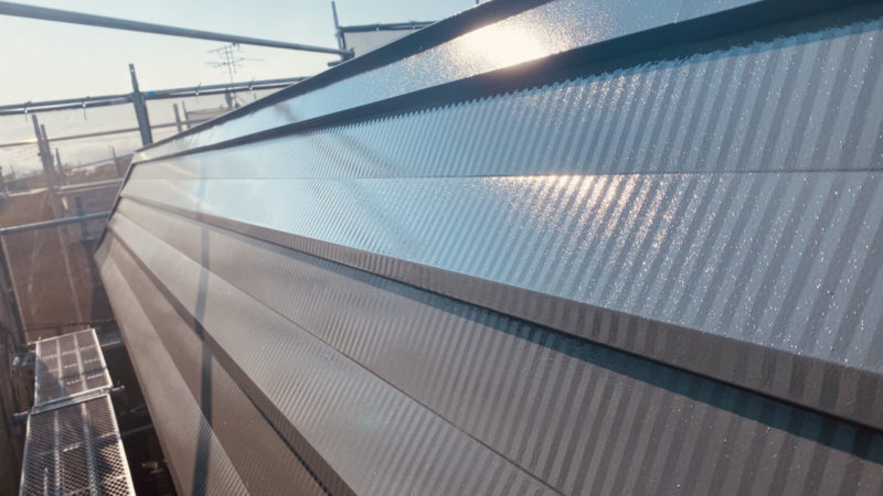 屋根塗装（イズミ塗装）